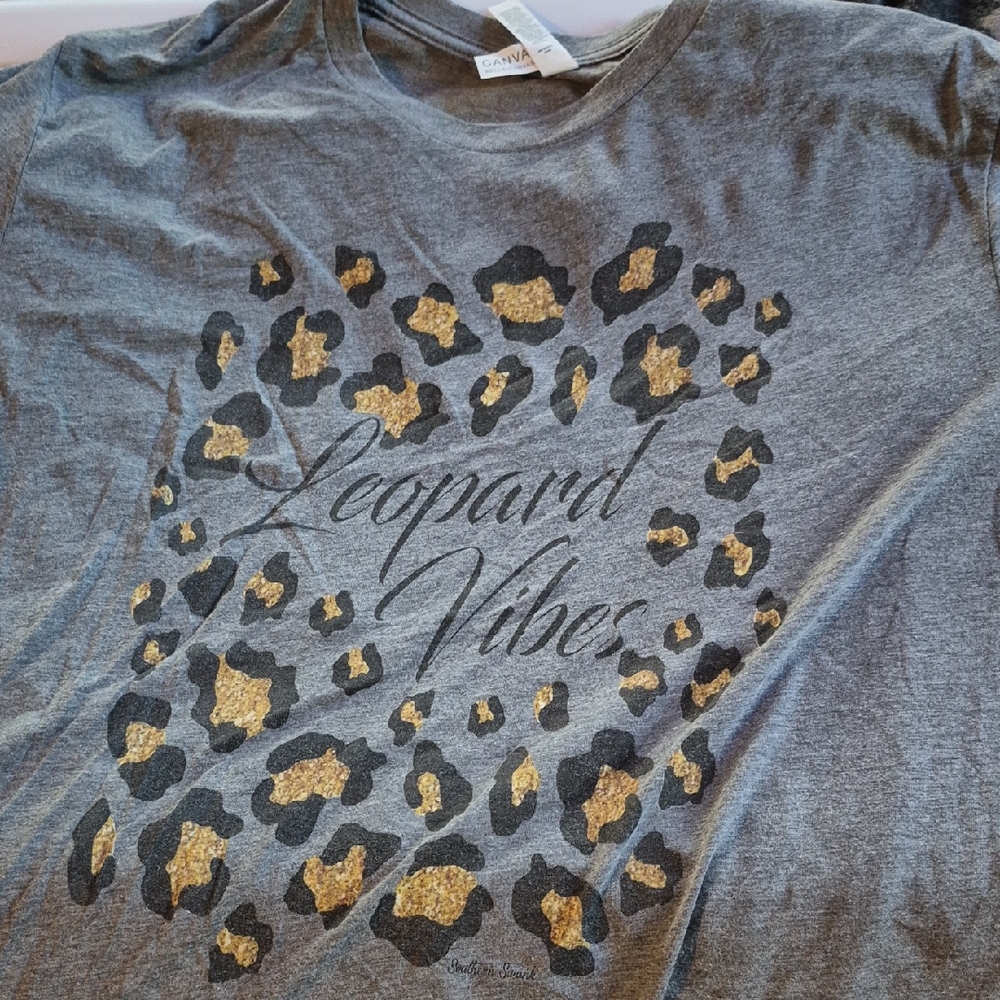 Gray Leopard Vibes Graphic Tee